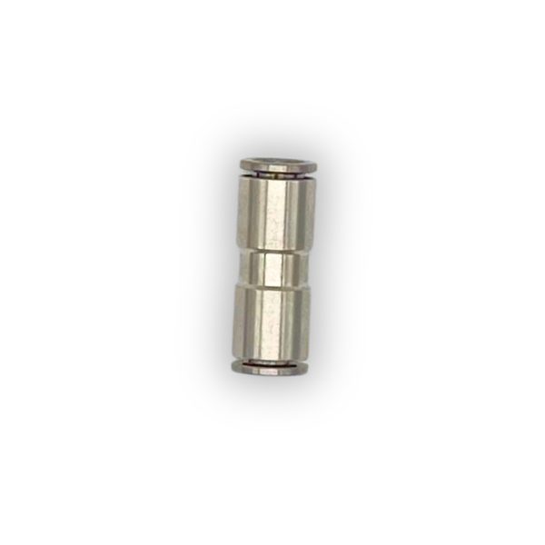 CONECTOR RECTO METALICO ; MANGUERA A MANGUERA DE 6MM.