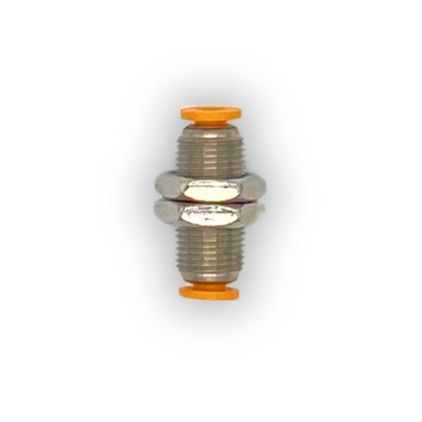 CONECTOR PASAMUROS; MANGERA A MANGUERA DE 12MM.